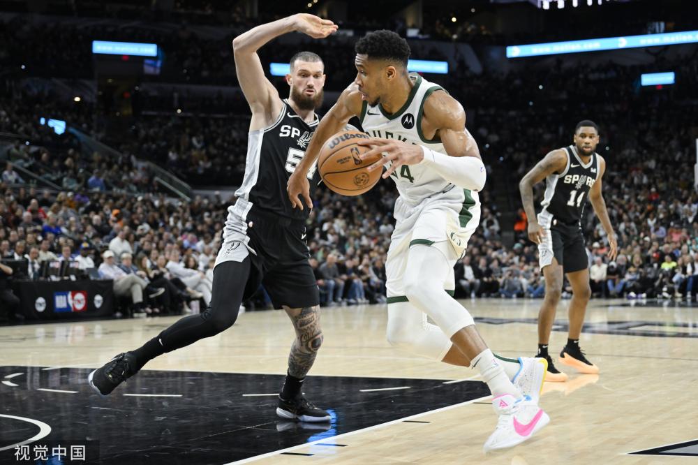 承认他在控 承认他在控