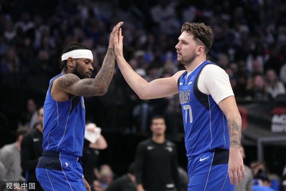 与他的个人 与他的个人