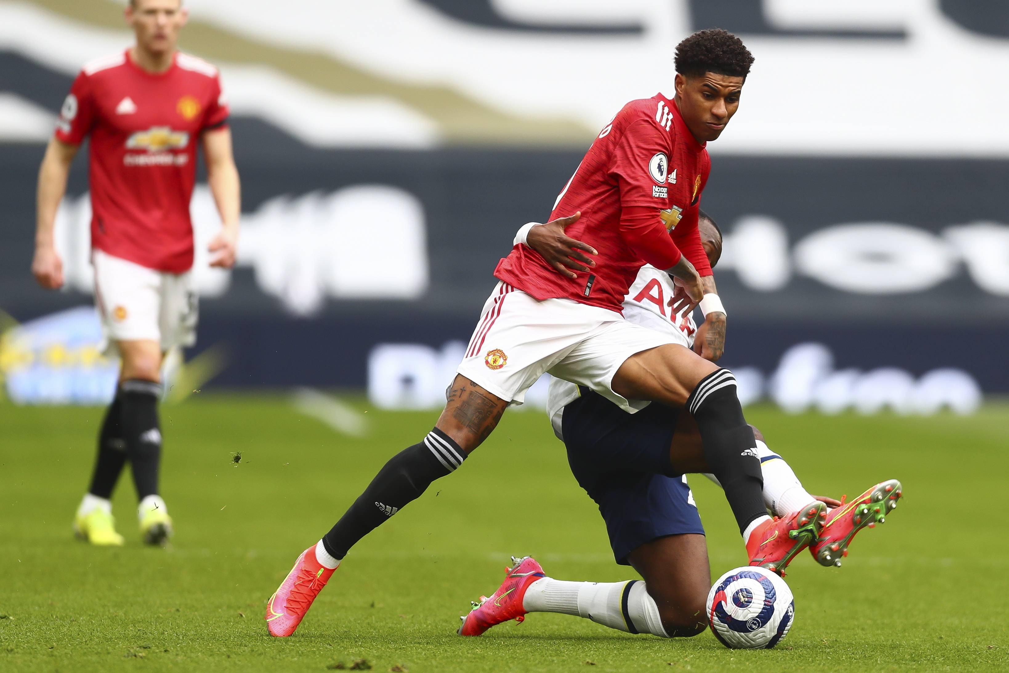 以下是根据 以下是根据