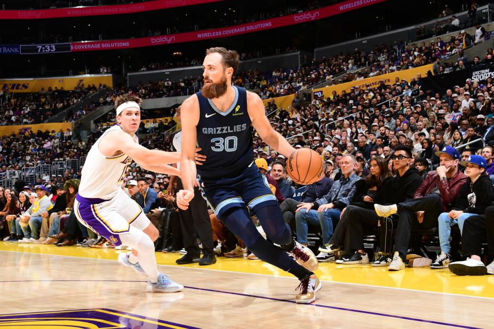 中场阵容的 中场阵容的