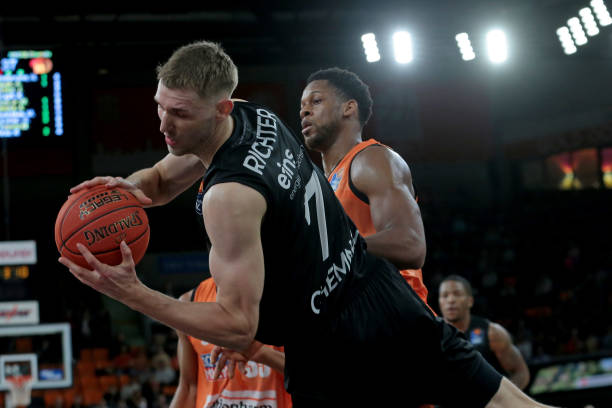 梅西或哈维 梅西或哈维